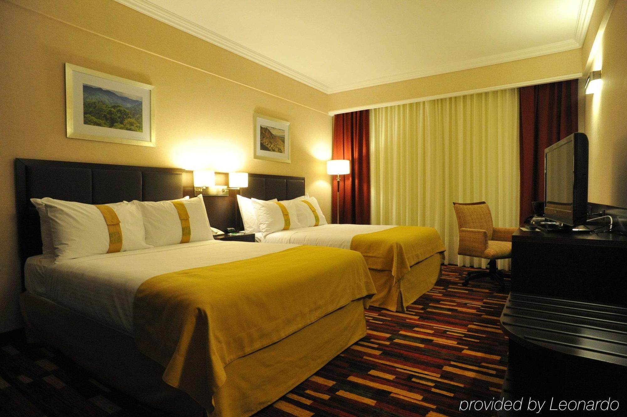 Buenos Aires Ezeiza Airport Hotel Ciudad Evita