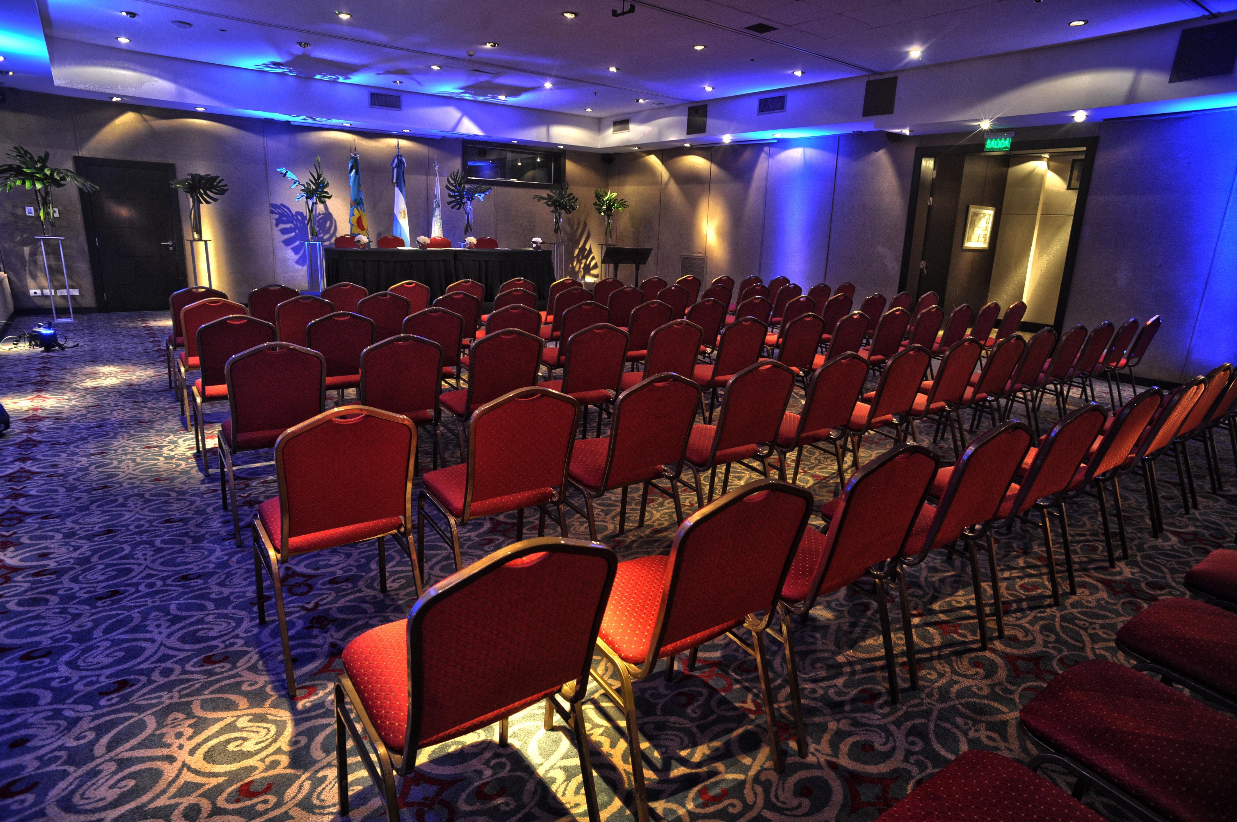 Hotel Ezeiza Airport By Ihg 4*