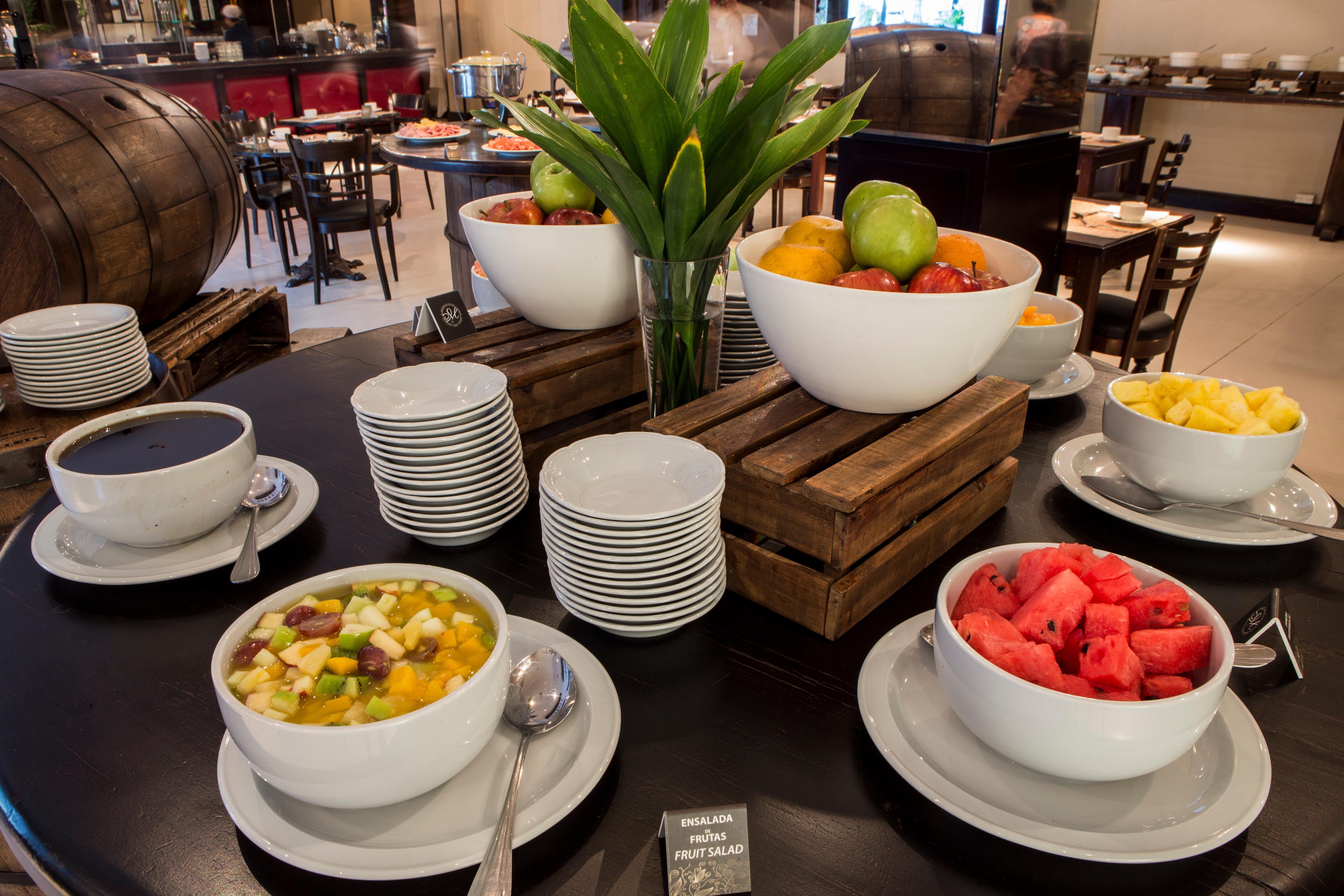 Hotel Ezeiza Airport By Ihg 4*