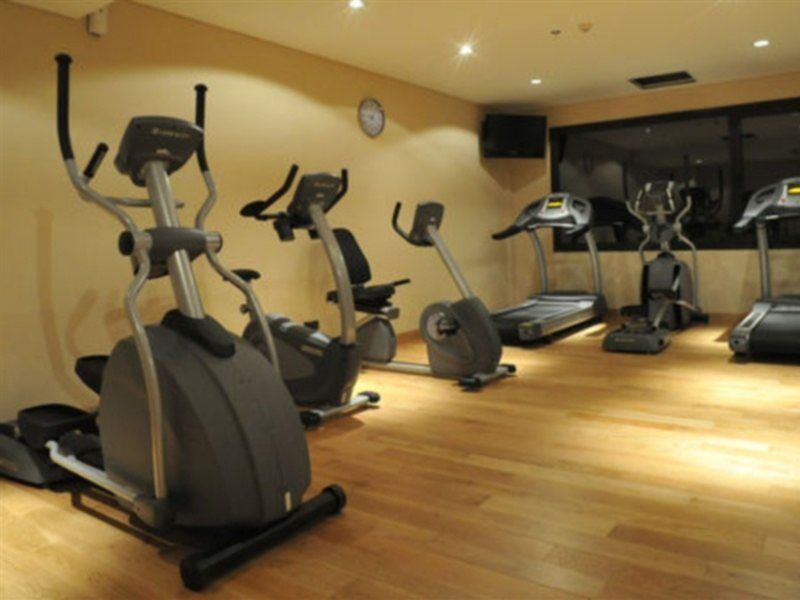 Hotel Ezeiza Airport By Ihg 4*